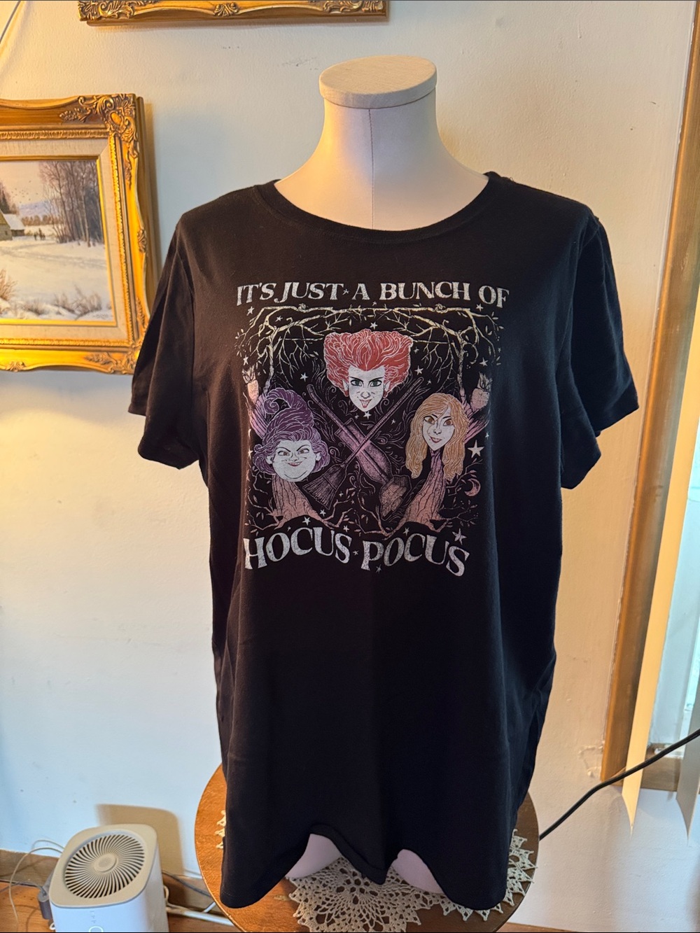 🐷 Torrid Disney Hocus Pocus Black Top